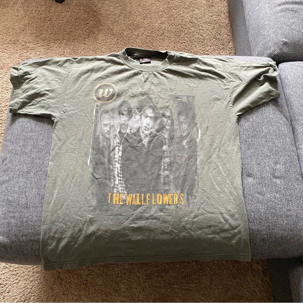 The Wallflowers vintage tee